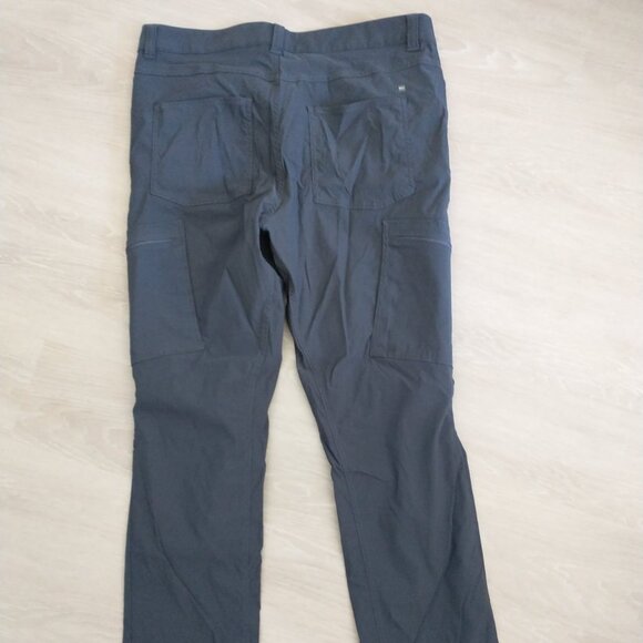 MEC Hiking Pants - Picture 3 of 3